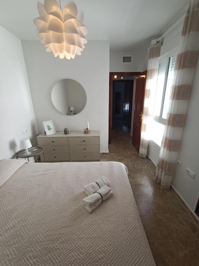 Azvalia - La Estacion, Piscina Y Junto A La Renfe Apartman El Puerto de Santa María Kültér fotó